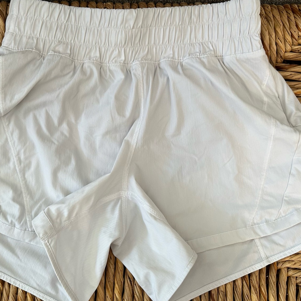 Lululemon Women’s “Track that High Rise” 3” white shorts size 6